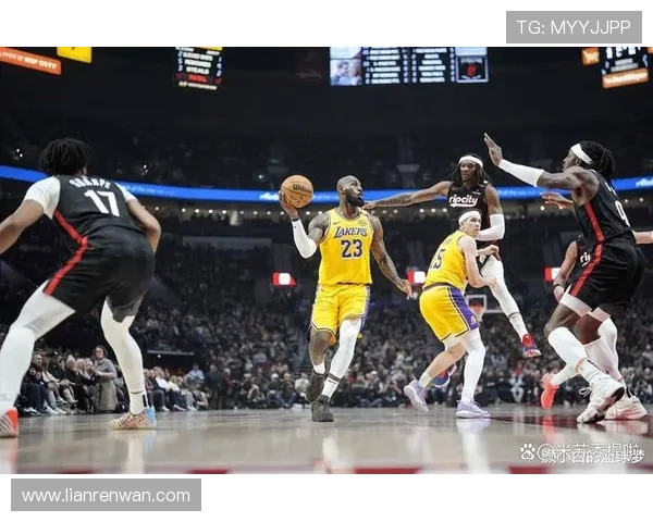 詹姆斯16分5篮板8助攻难掩负面表现